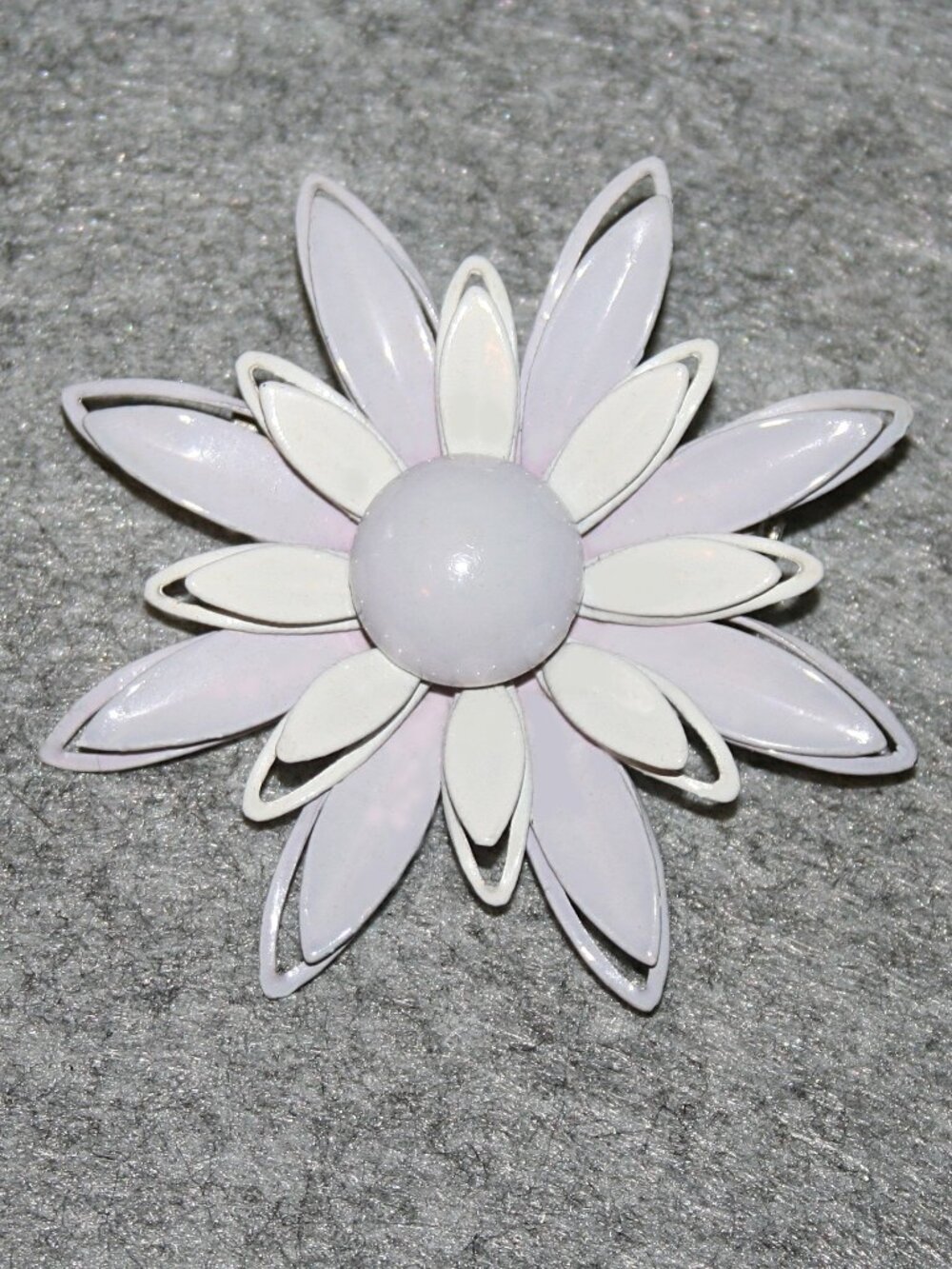 Vintage Flower White / Red / Blue Enameled Brooch Pin